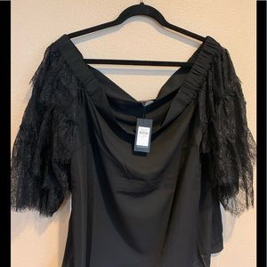 Willow top sleeves blouse.